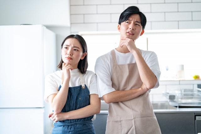 キッチンの高さを85cmか90cmかで迷う夫婦